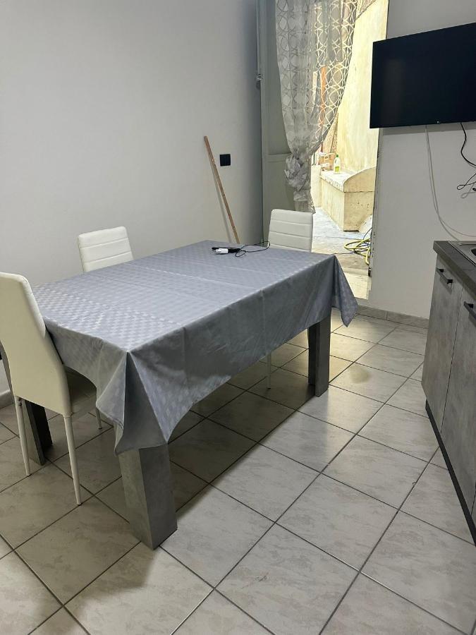 Home Center Acquisto Катанія Екстер'єр фото