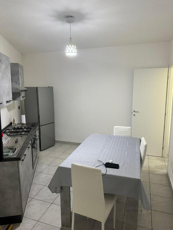 Home Center Acquisto Катанія Екстер'єр фото
